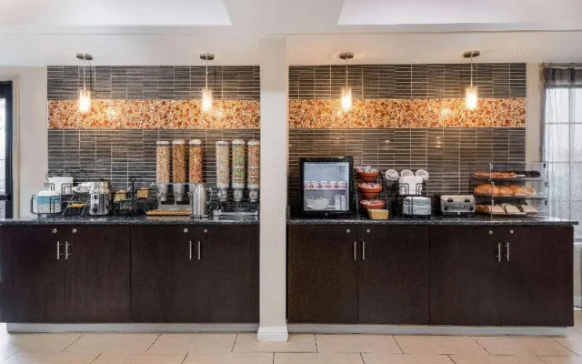 La Quinta Inn & Suites Summersville/New River National Park