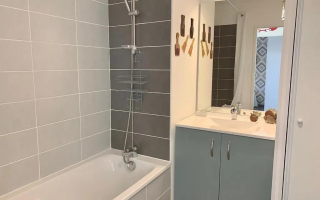 Appartement Mèze, 3 pièces, 4 personnes - FR-1-604-22