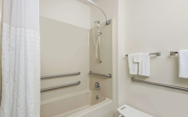 Days Inn by Wyndham Ashland