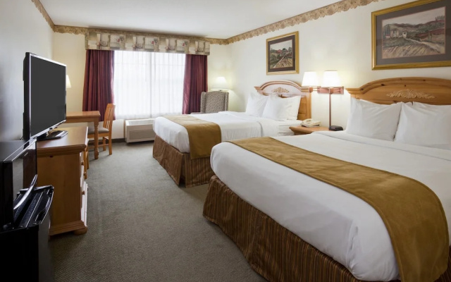 Crossings by GrandStay Inn and Suites