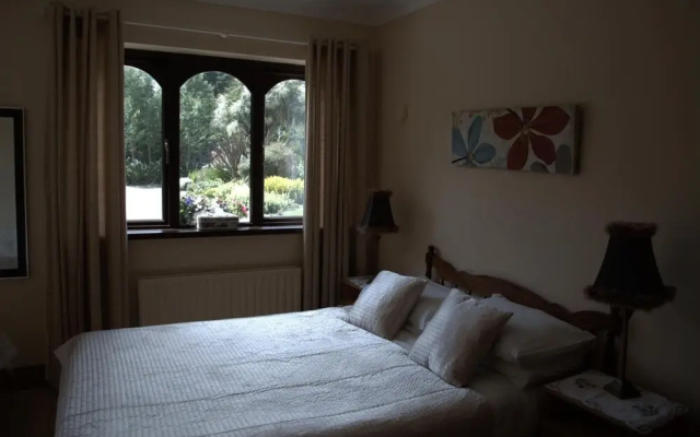 Old Orchard Lodge B&B