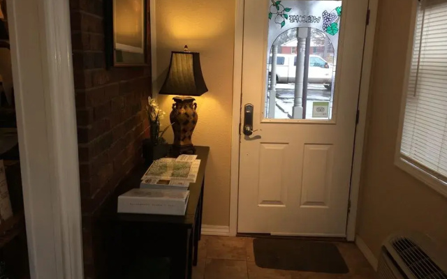 Brydan Suites