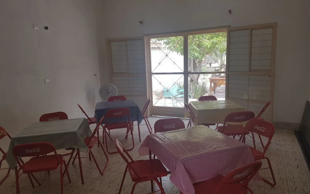 Hostal Bustamante - Hostel