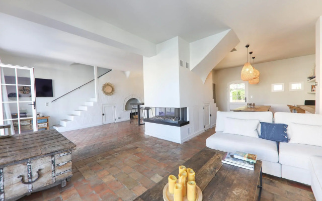 Pleasant House for 8 People & 12 m Mooring