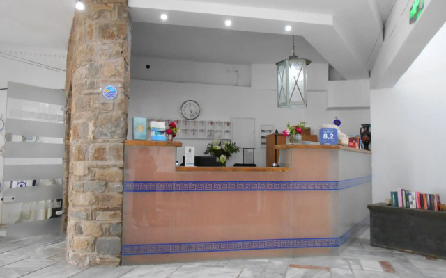 Kinira Beach Hotel