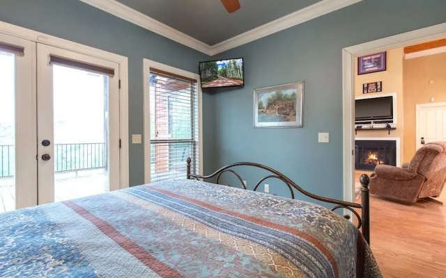 Cajun Spice by Jackson Mountain Rentals