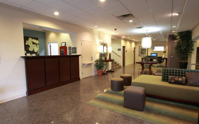 Best Western Plus Cary - NC State