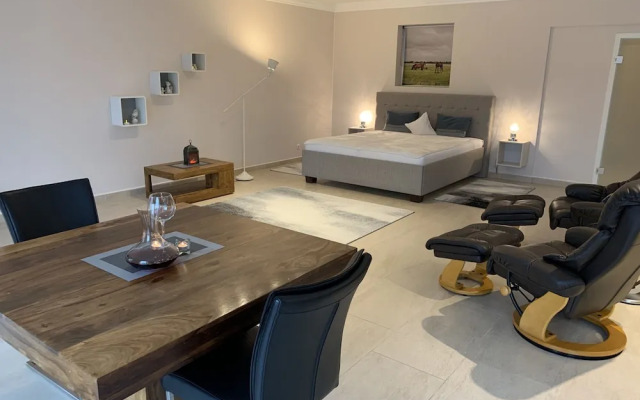Apartment Ahsbahs Suite near Airport