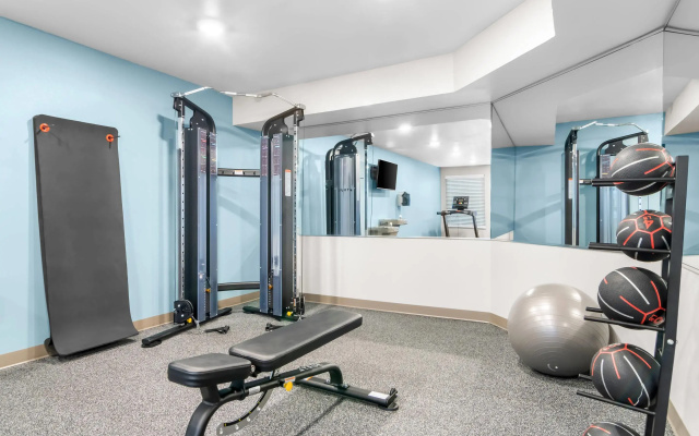 Woodspring Suites Elkhart