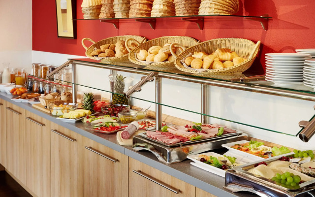 Hotel Imperial Dusseldorf, Sure Collection by BW