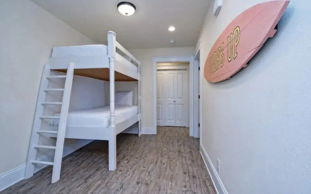 Beachfront 18bed Pool Easybreezy