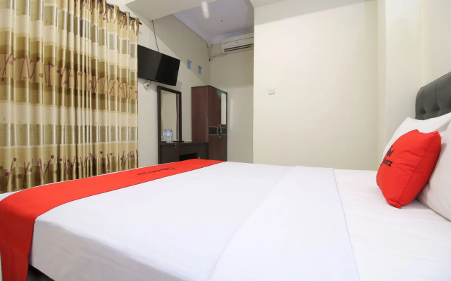 RedDoorz Plus near Universitas Negeri Yogyakarta