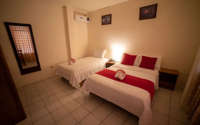 Hotel Red Booby