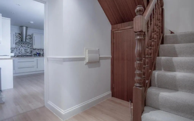 South Beach View - 2 Bedroom Apartment - Tenby