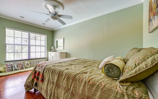 Spacious Tampa Vacation Rental w/ Pool & Dock