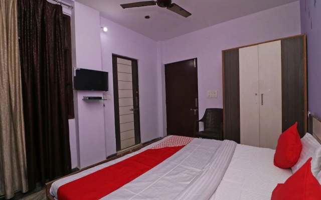 OYO 33431 Hotel Ekta Residency