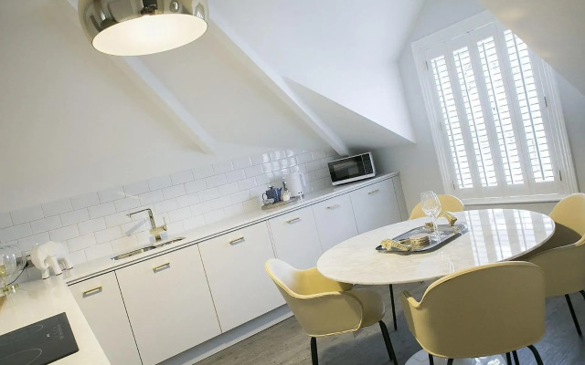 Sanderson Suites