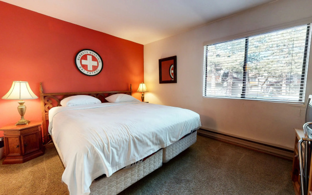 Mammoth Sierra Townhomes #32