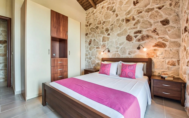 Villa Traditional II