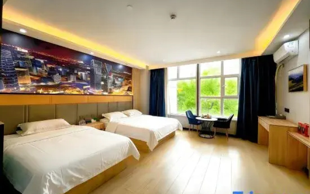Xinhua Business Hotel
