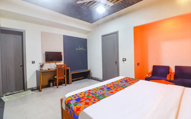 Fabhotel Be Happy