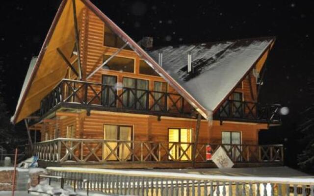 Гостиница Casa del Pozitiff Украина, Волосянка - отзывы, цены и фото номеров - забронировать гостиницу Casa del Pozitiff онлайн вид на фасад