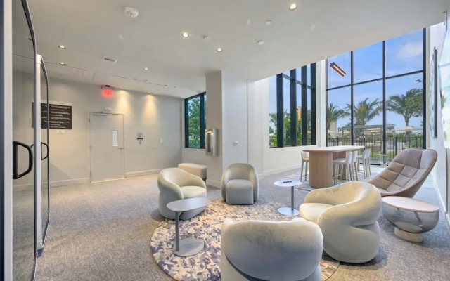 NOK Fantastic 1 BR Den in Miami