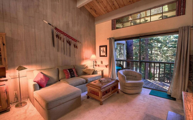 Cheyennes Place by Lake Tahoe Accommodations