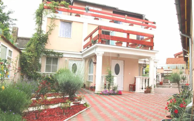 YOX apartment 4