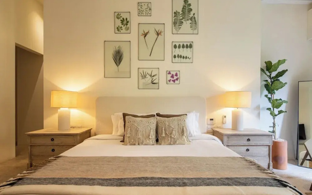 HOLT Parque Juarez Privada 5BR Villa