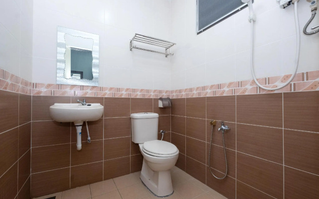 OYO 89983 Lumut Villa Inn