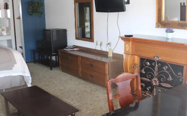 Jim Butler Inn & Suites
