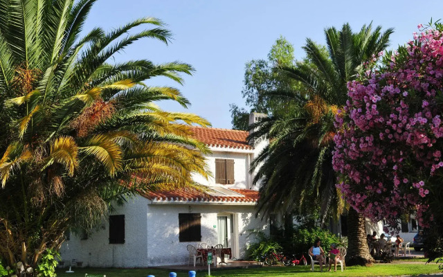 Le Domaine du Mas Blanc by Popinns