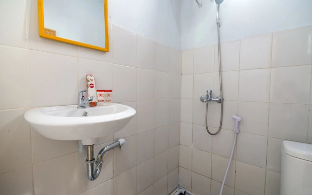 Hm Guest House by OYO Rooms