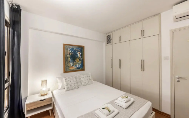 Mackenzie Seafront Suite