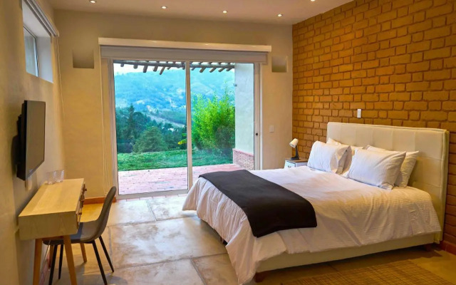 Hotel Alma