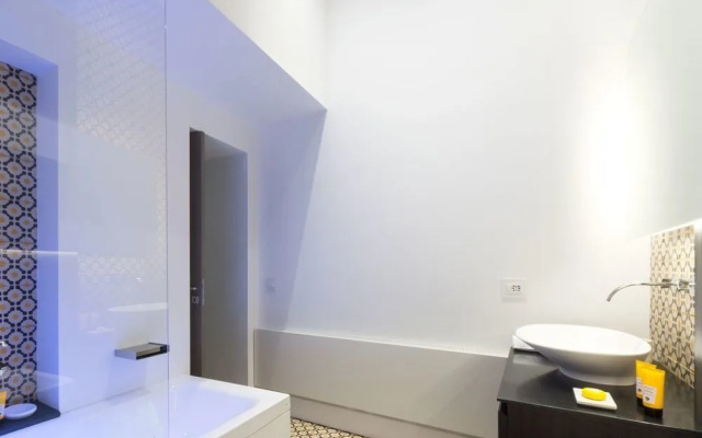 Varo' Apartment