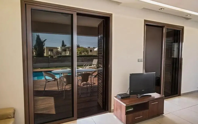 Villa Skyla AQ Sv13