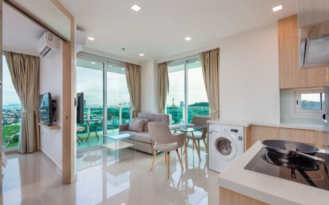 Sea View High Floor Balcony, Kitchen, WIFI, Gym, Washing Machine 1