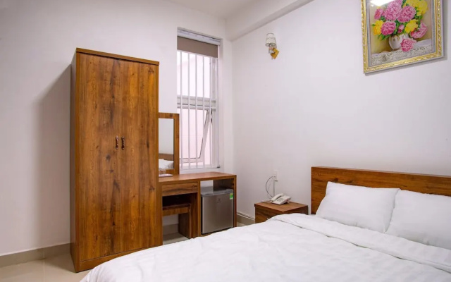 Mat Troi Vang Hotel
