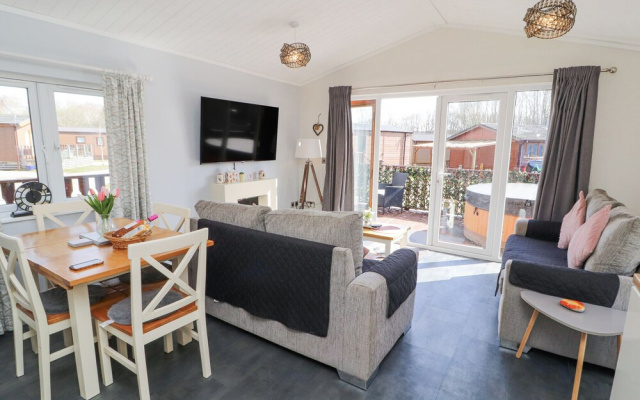 Duckling Lodge