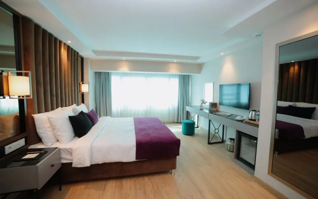 The Roomy Hotel Nisantası