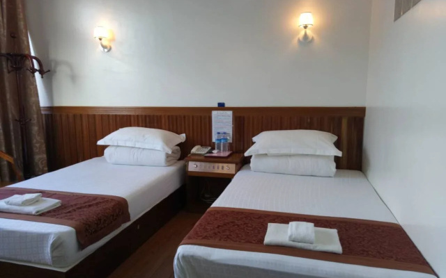 Two Dragons Hotel