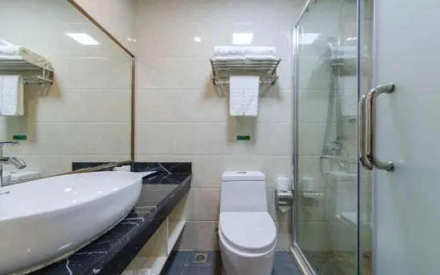 Airport Grand Hotel