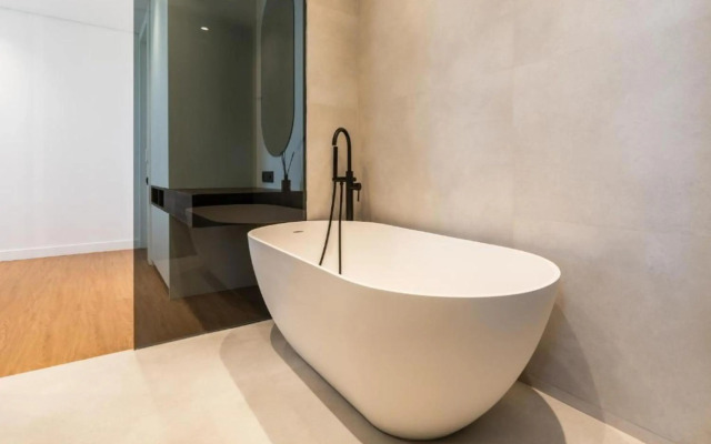 Luxury Sea View Penthouse Apartments by The Olon