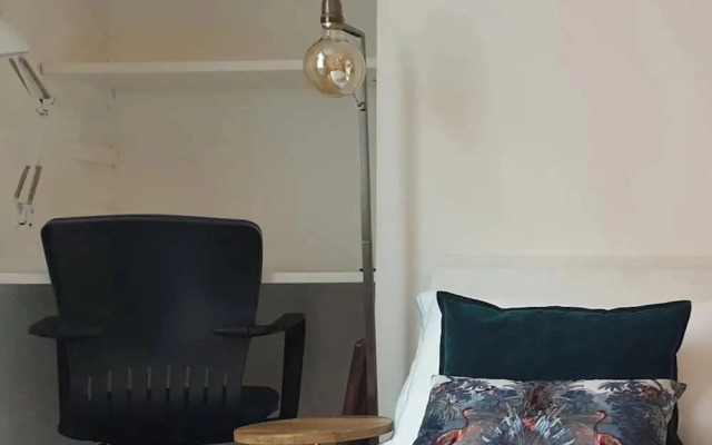 Charming 1-wall Bed Comfortable Studio in Nwlondon