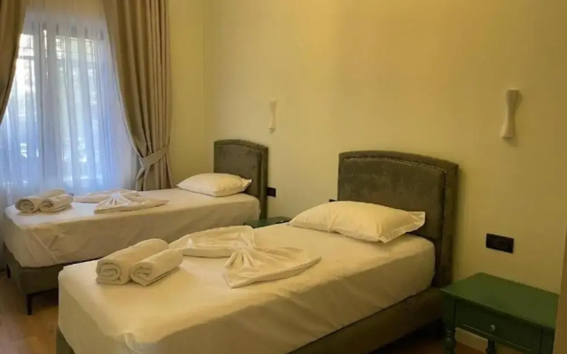 Amorino Tirana B&B