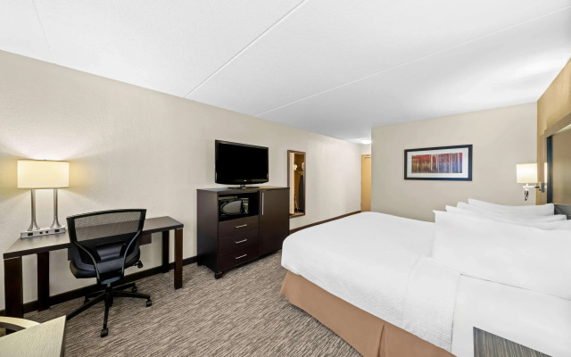 Best Western Plus Mariposa Inn & Conference Centre