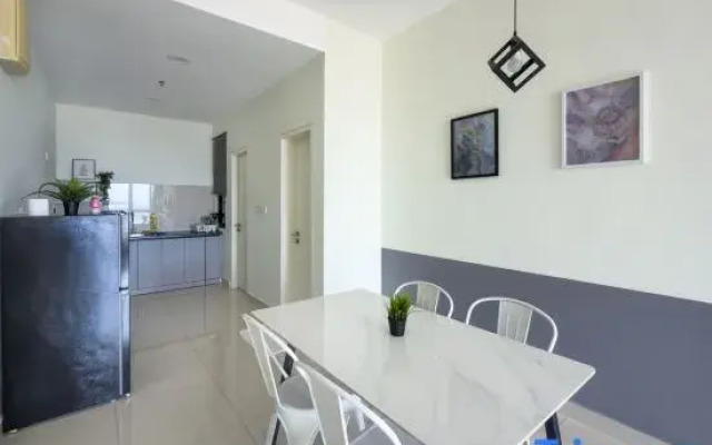 Modern Melaka City Apartments Near Jonker St