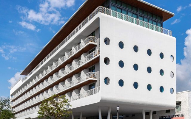 Отель Mr. C Miami – Coconut Grove США, Майами - отзывы, цены и фото номеров - забронировать отель Mr. C Miami – Coconut Grove онлайн вид на фасад